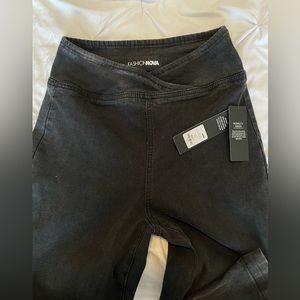 NWT BLACK COWGIRL PANTS